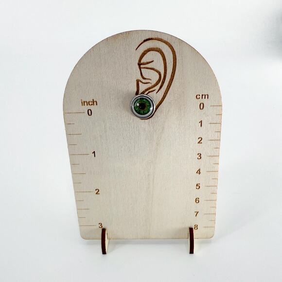 Realistic Eyeball Stud Earrings, Creepy Earrings, Halloween Earrings, Novelty - Picture 4 of 4